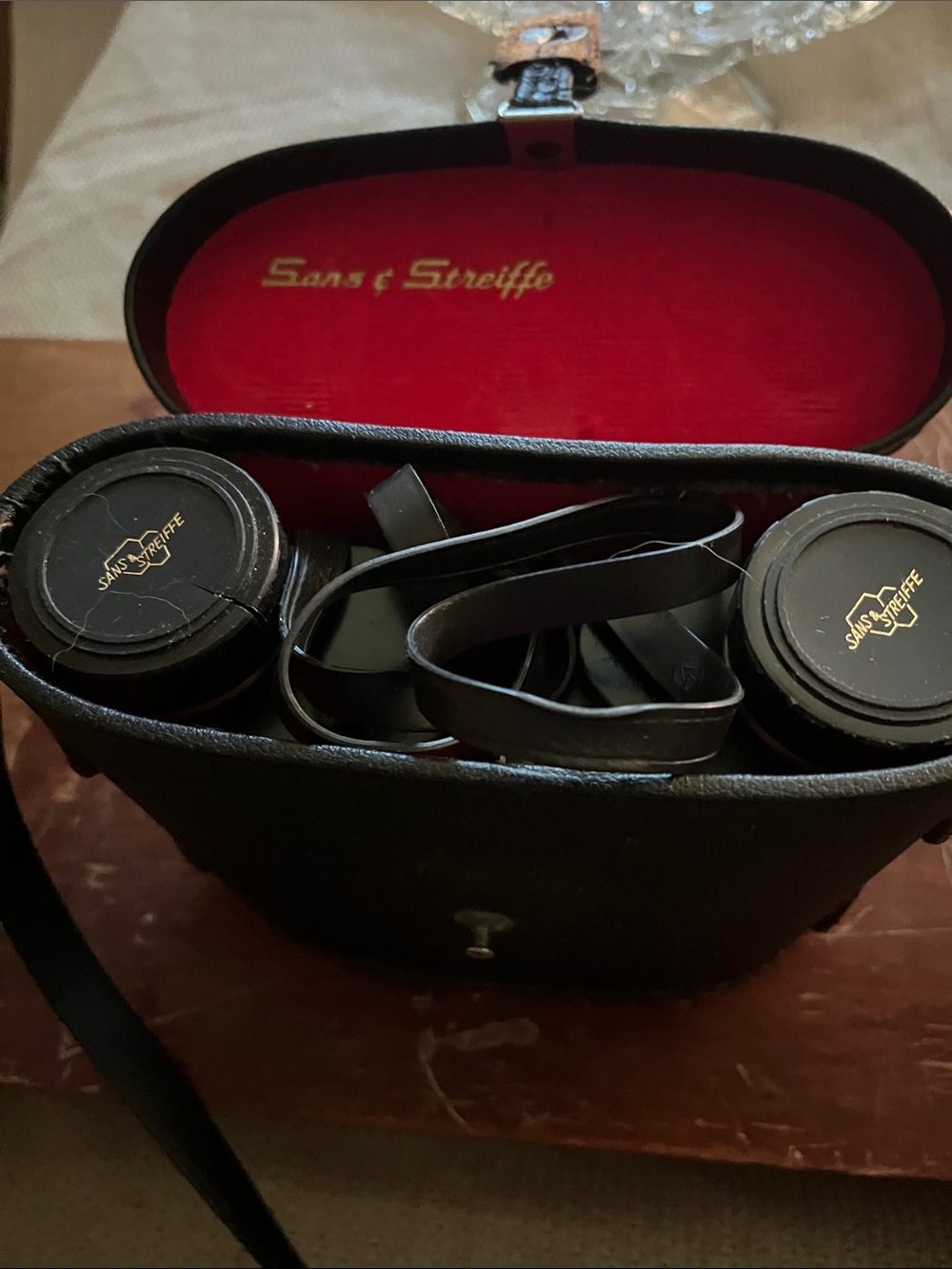 Sans & Streiffe Black Leather Binocular Case with Strap. Includes Binoculars